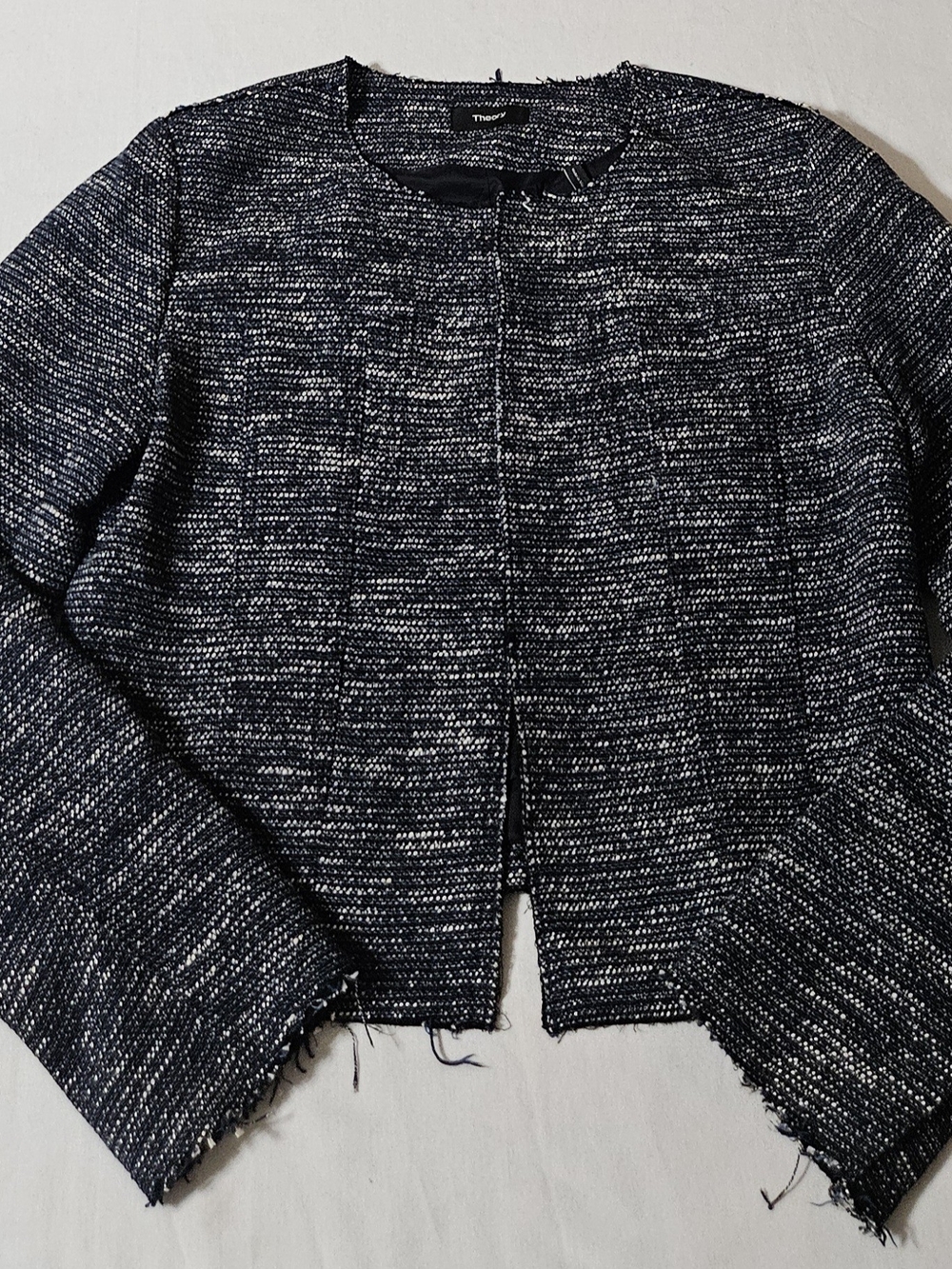 Theory Women’s Size 6 Navy Tweed Bouclé Cropped Jacket Raw Edge
